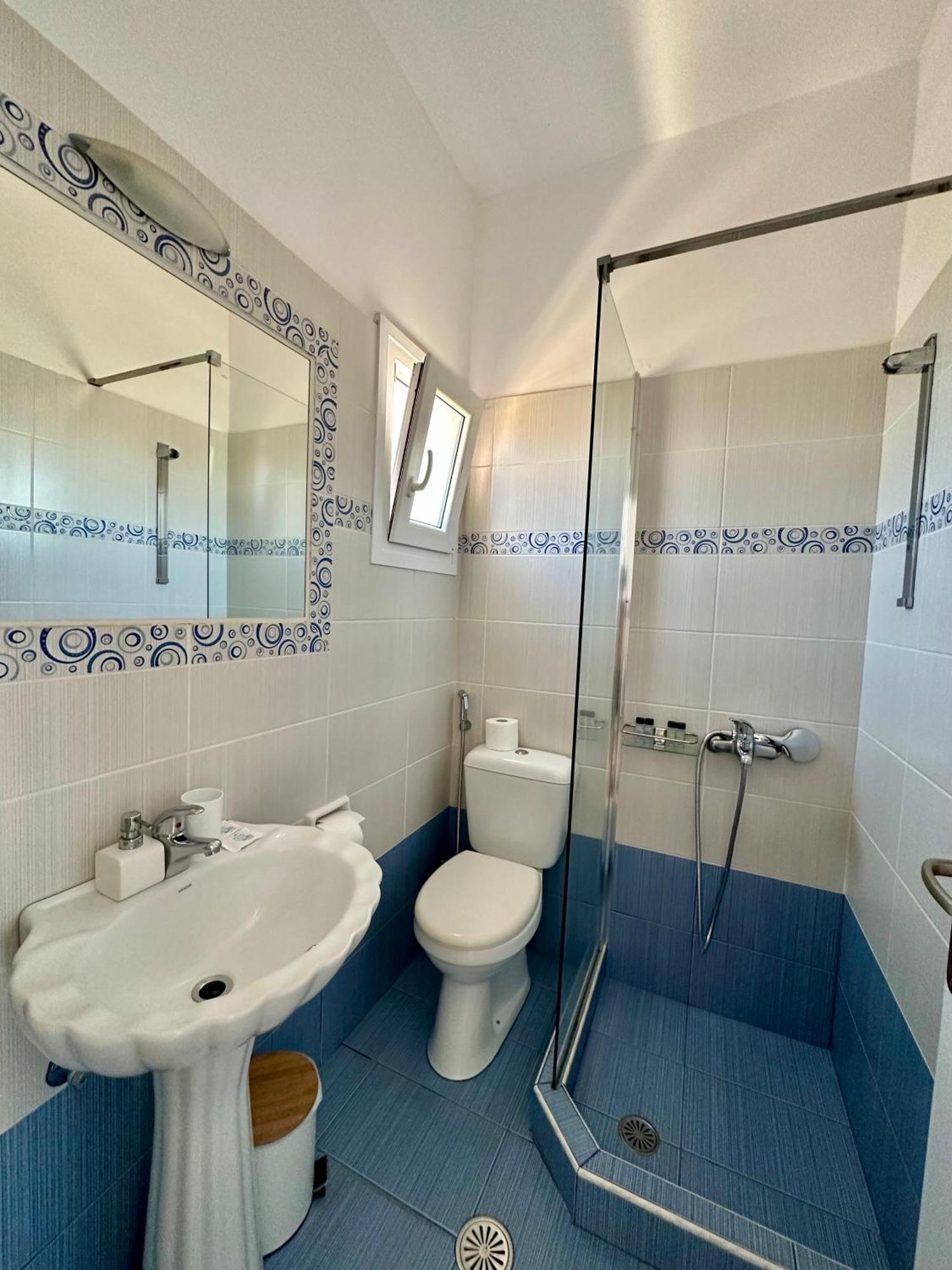 Restia Appartement Donoussa Buitenkant foto